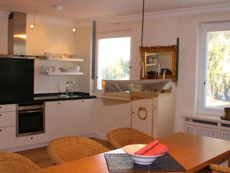 9E4DDA440E657D7825D91FA42337D000