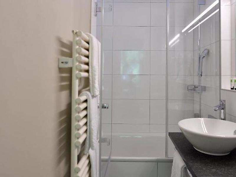 180DC05420643CA719D0927A48968840