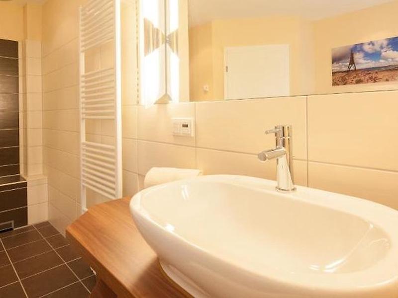 03247480AE2F09F8AC2A183ABE1C370F