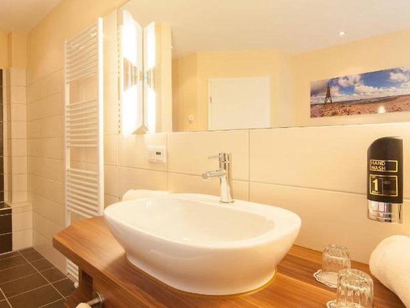 E005168ABED9E05ACC435FCA8BE2AB6C