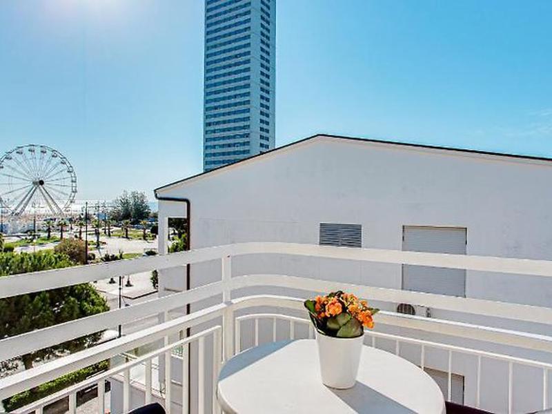 52B3EC4A328728C01B182A3A7647B848