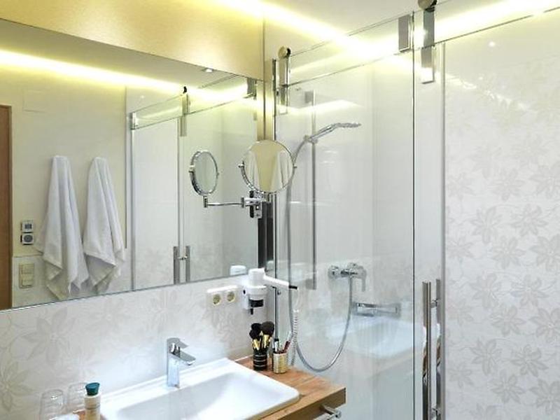 8BE6C911083118BC8CC32C5CB1A8FEA2