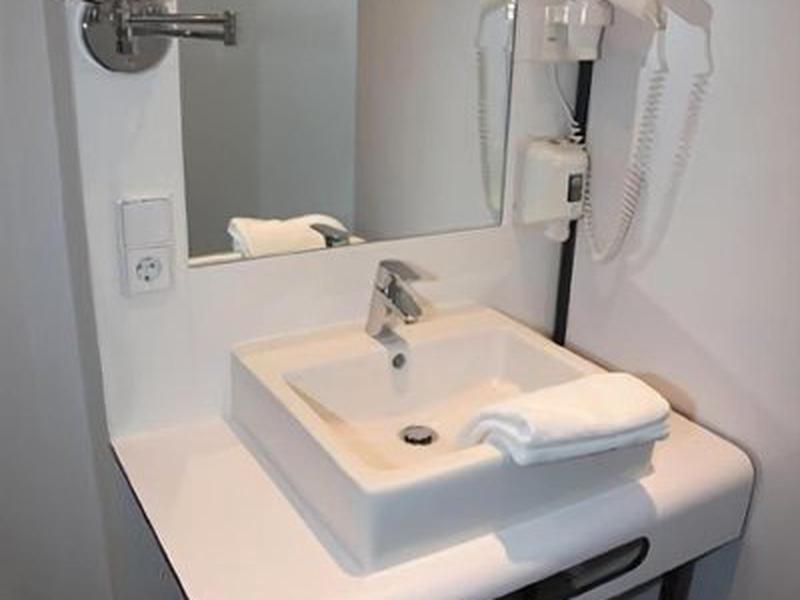 D48B66C27AD0DE8F5AD09C430AF8EC8C