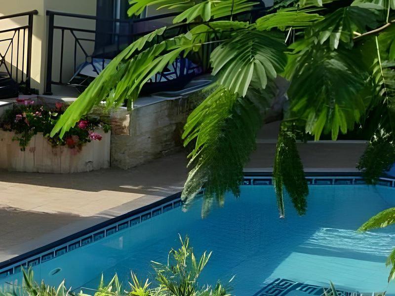 AA165223F6F3A1E2CFBB940A48DDFE18