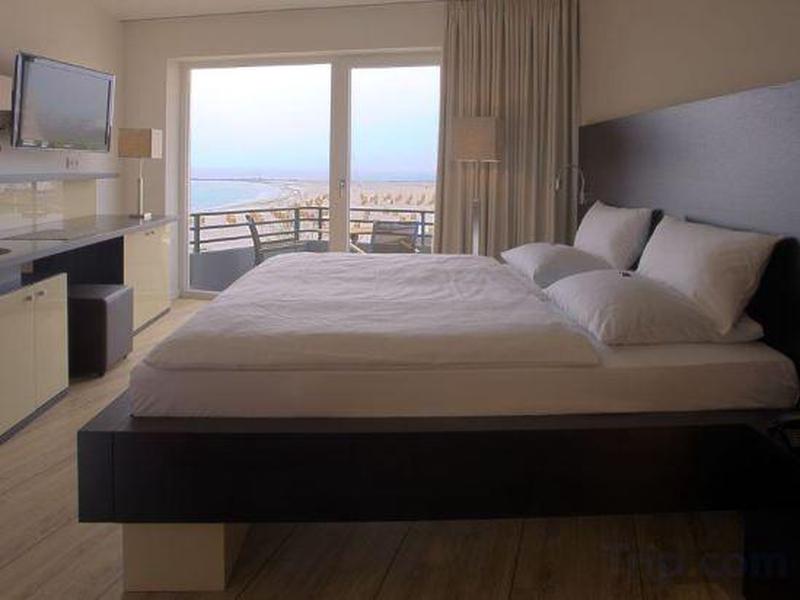 61F0C61E5F220AAC5CFF67A023307D5B