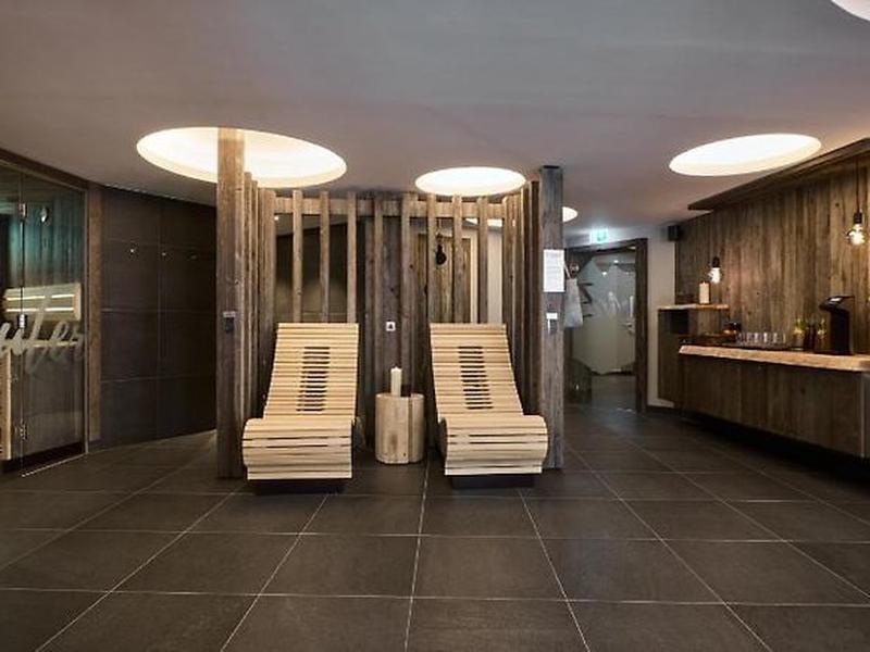 CB004967FC5FB28395B4007412AA87F9