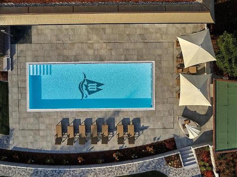 16042947C3A62A4B8A8F0908C6C2202D