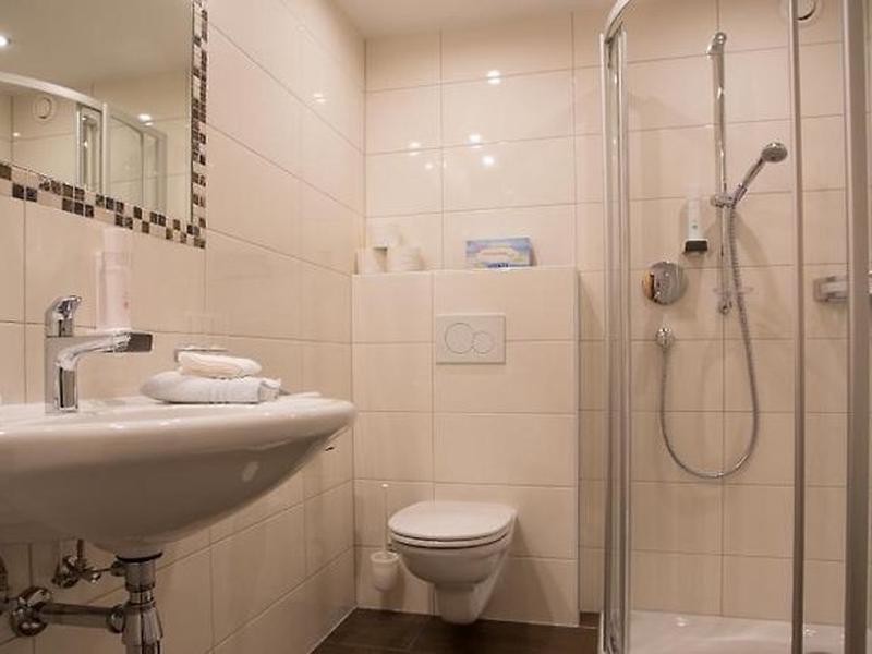 7936DFE7EEEEEC526FAABC07A616D703