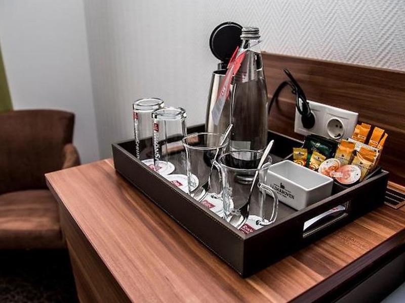 9AEEB17D8D9989671C180128622B478F