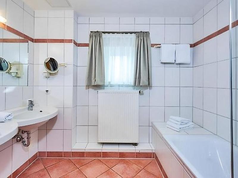 DA645FA9DF497F9BD423D273BAC4627F