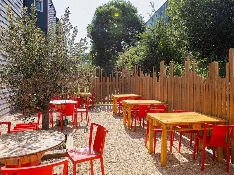 F59173B15E9E4FA1055D7B56A87D6D74