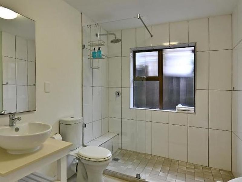 3F76BD46126482FFB0921D253D784242