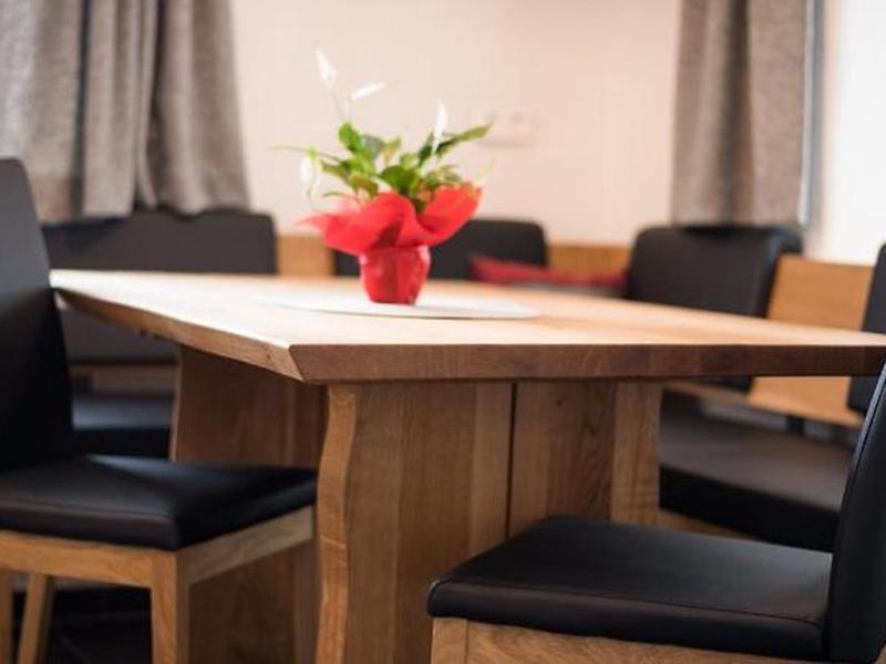 49AB976F7FEB6B1D61B9CCE6C92B891E