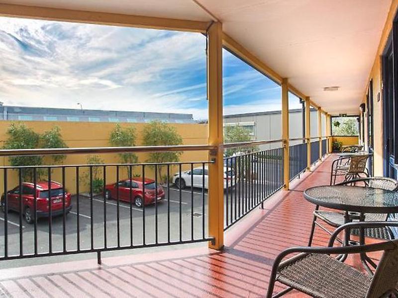 6488D1BD9C539A7F4CFF0BA2A995E432