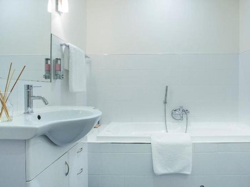 4CDCD54F867CFB706F6BBB0551143218