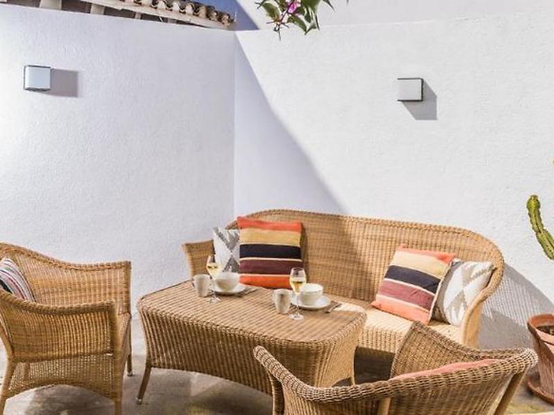 47934D3062CEB149A5603F96B420563A