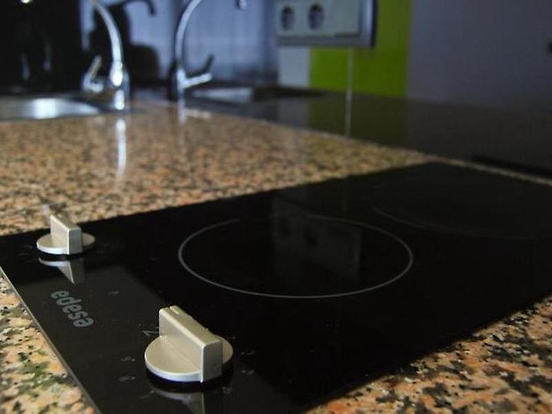 52A25CB04C981D008AC9DEF26EC3A988