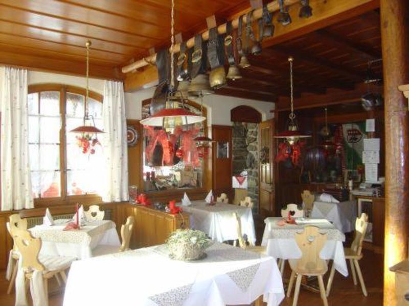 1B82E905A2C4B218F8F50D4791D99F50