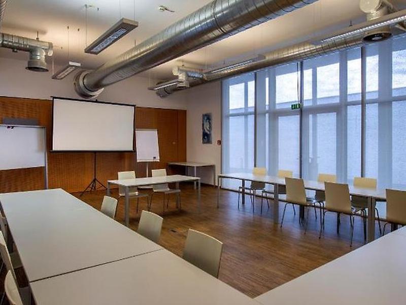 DC7150AC33B164900951B9FFE4C04119