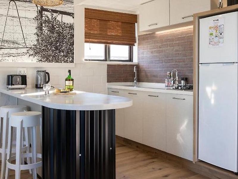 4A932CEF464C648B7E099AF9A5490A1E