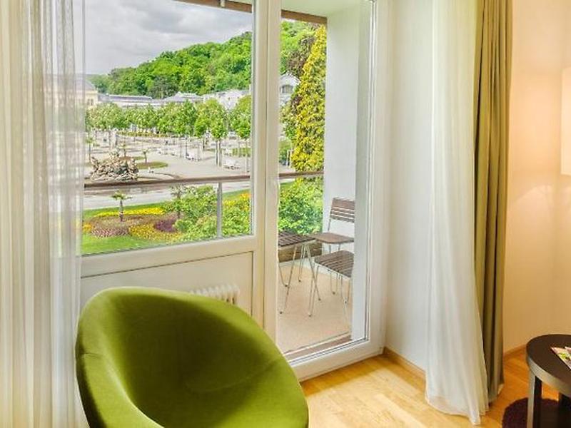 3A67C1D248A606D6C085E5DCC9818AFC