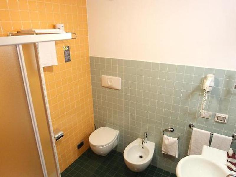 0199AE0ECA873449308F3AE00A6F5AE1