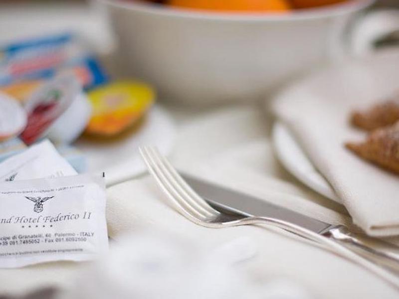 5E8B3792E255812D260A0DEF04D8BEC1