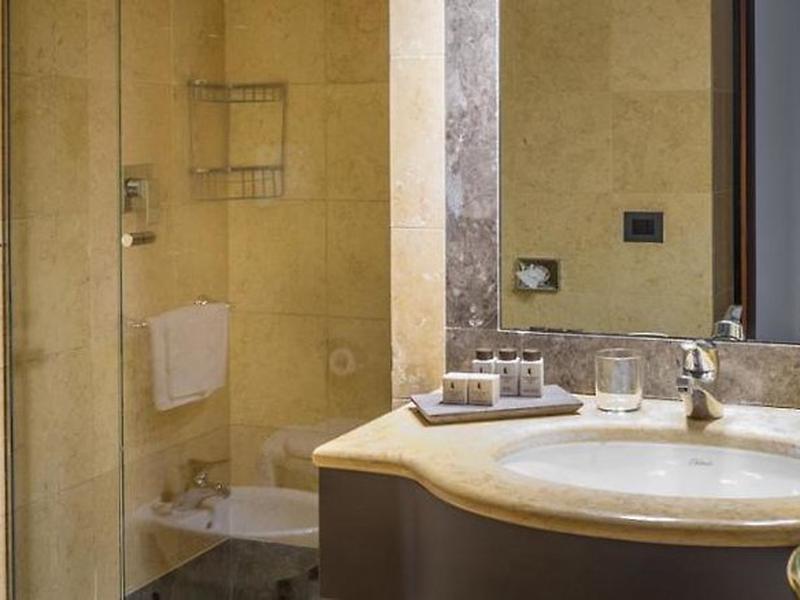 83C19CB36522961ACC9D018248AFF89C