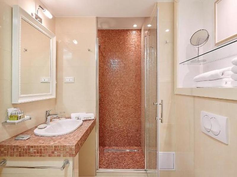 30776947D9244334F7CCFFFD5416B707