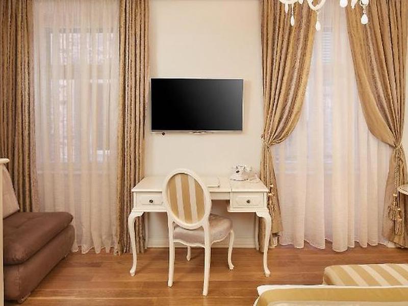 430C49703F6973B2A778296FCB555858