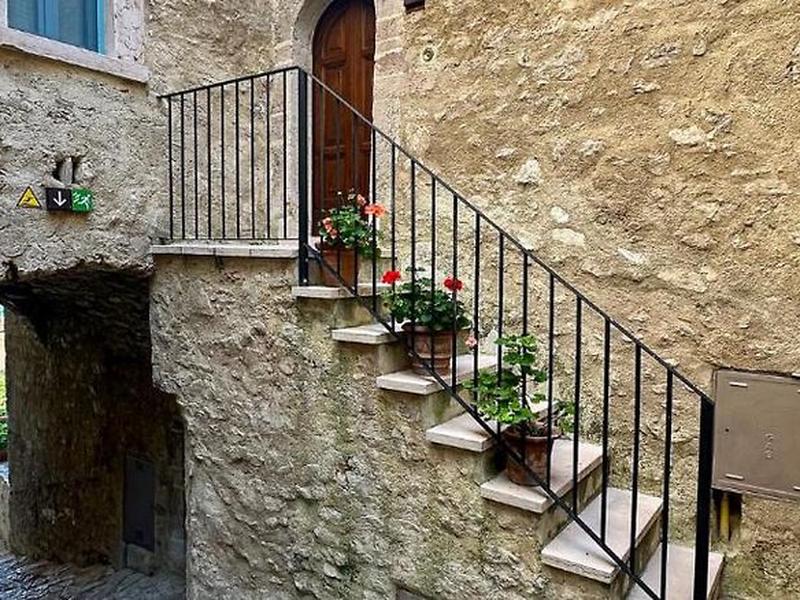 D10AD405079FB5445495A1B6A52D3E84