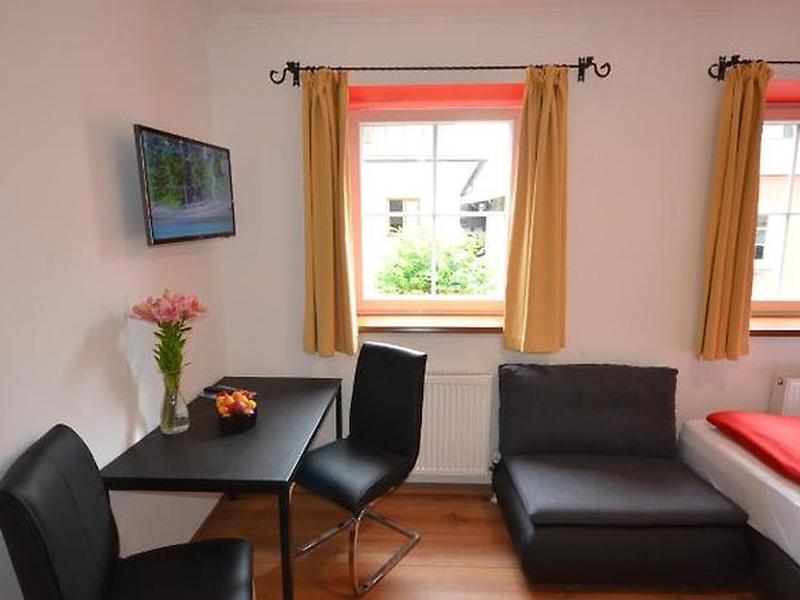 B160FA81C566E0105D991EB5E3E33131