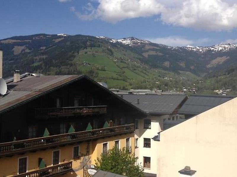 F2843D83686744A889EC4499AB7F21C9