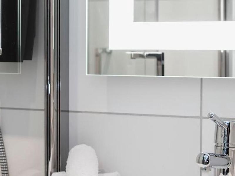 68677EDF22672EC4A3E5B77B2B8821B1