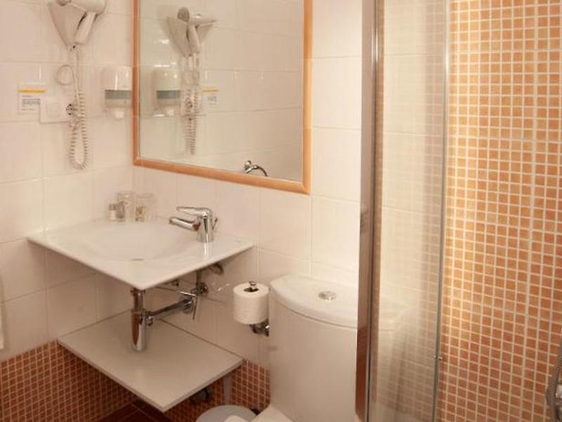 2FD7BAA821D6D42745C920508AC1BB58