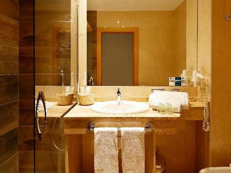 69A20FA9C50522F09E00F3615E81C2F9