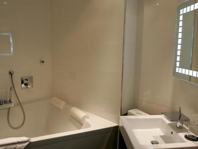 E1DAF7508CD7004153E2D83728C557A3