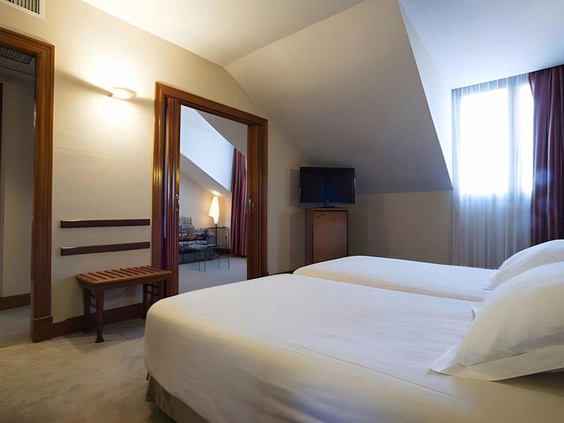 8CE71D4E19F0213CC1990F4DDDFA58EC