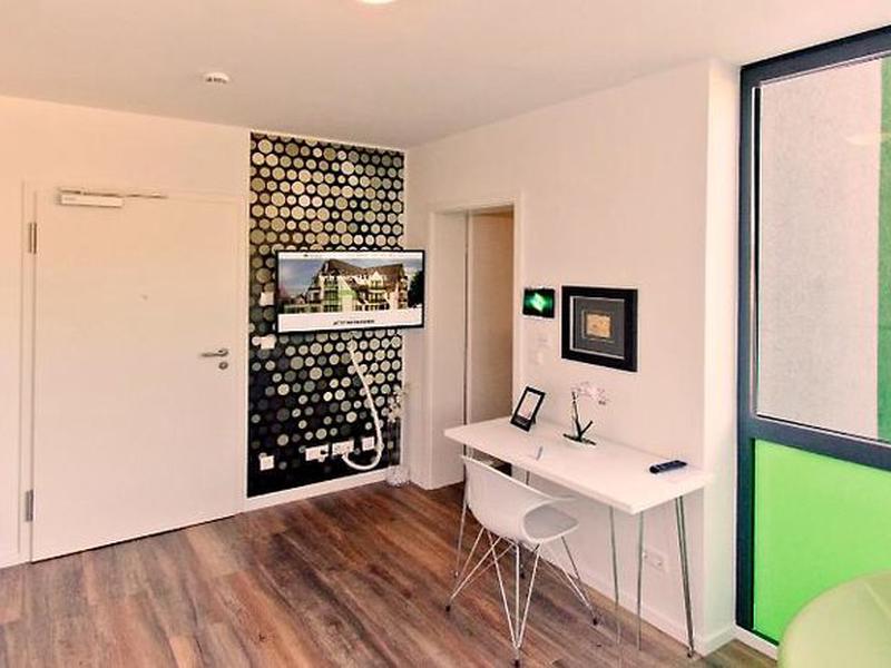 0A6CDB2A450A56CCF0CA598B167BD51F