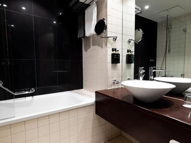 C7A4475E5EEF4AA9159A5488F1C30B1E