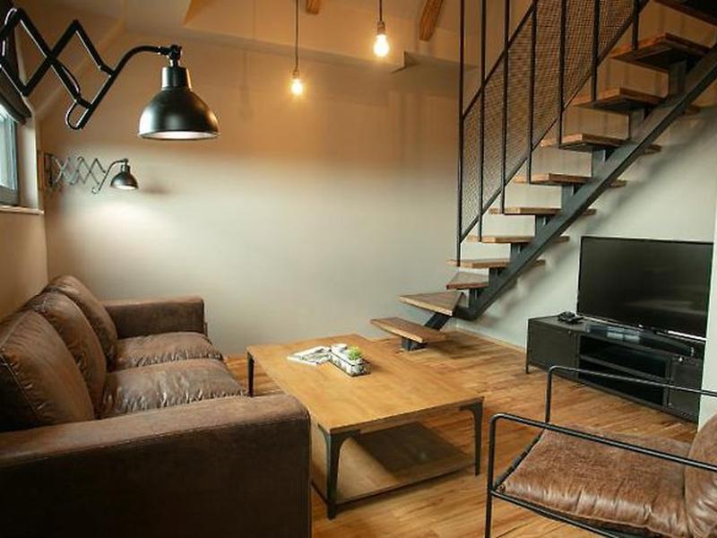 373B09E1B87ED65FD63A1B6608F45471