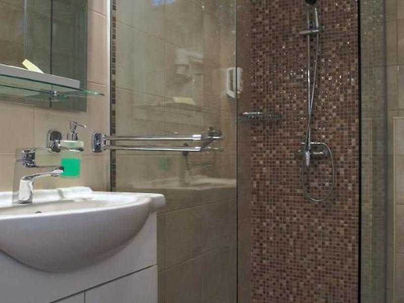 9AB297C7241A69DC1C01D0D38A410B03