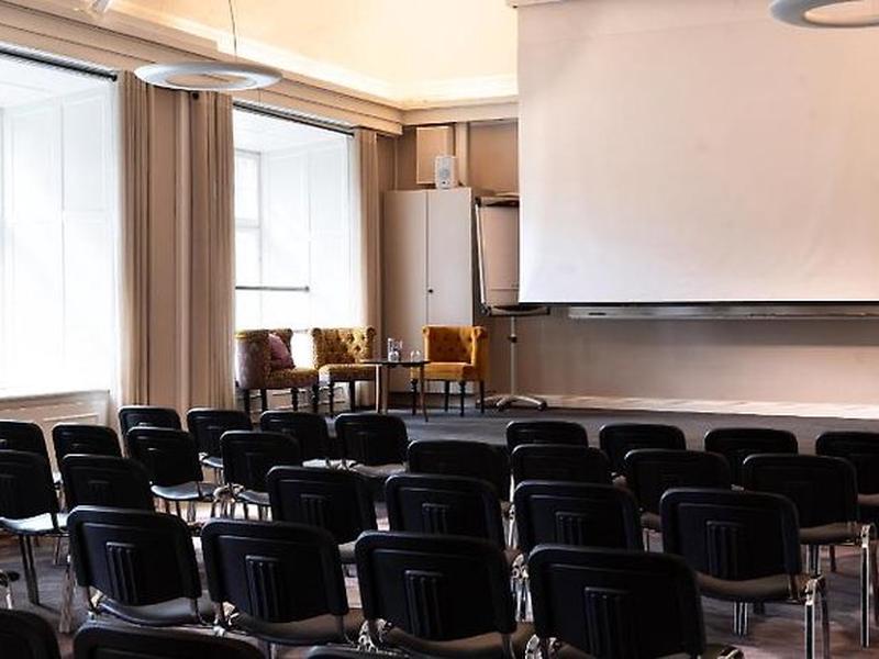 423A4AF9EA404F75AC10A54834BEEAD7