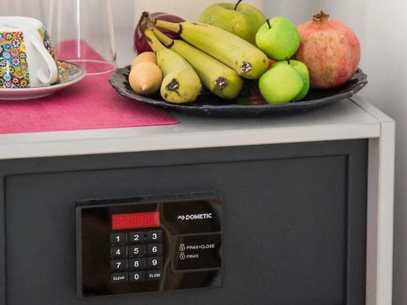 957CC4AF9E07B7B3E718E93FA6F5B242