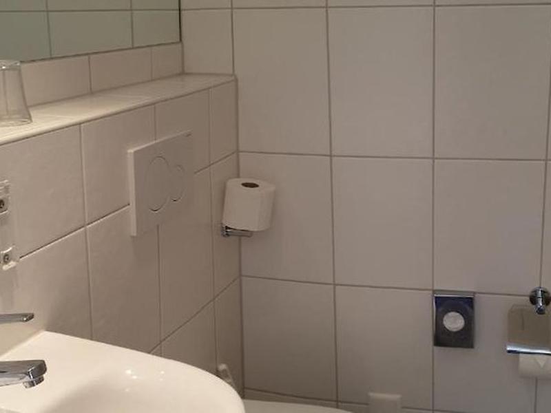 5D9ED8DA4FE4AE433D1F192C32B7CAA8