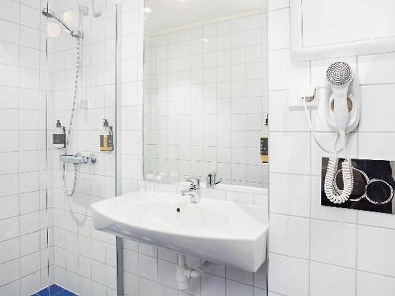 D51A092327699D5D7C4F115056314B58