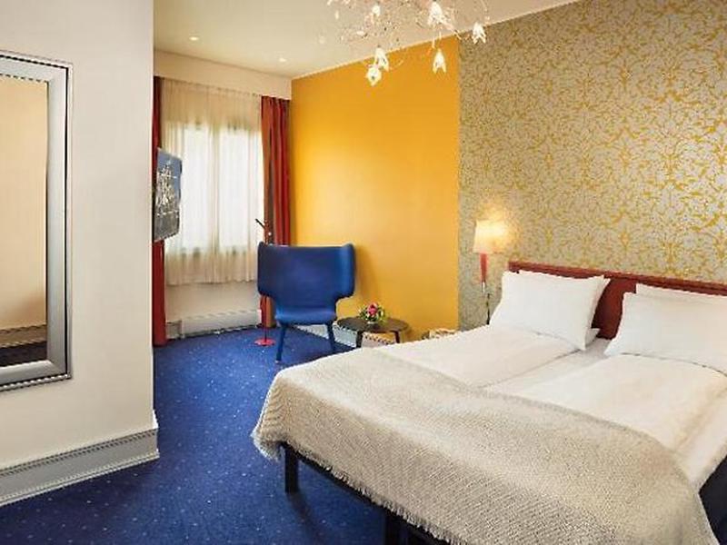 1F3B6C03232AD432FF61C64AA5238D10