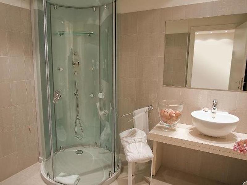 9D8200D37F4CC04B6A6F4F3050465C39