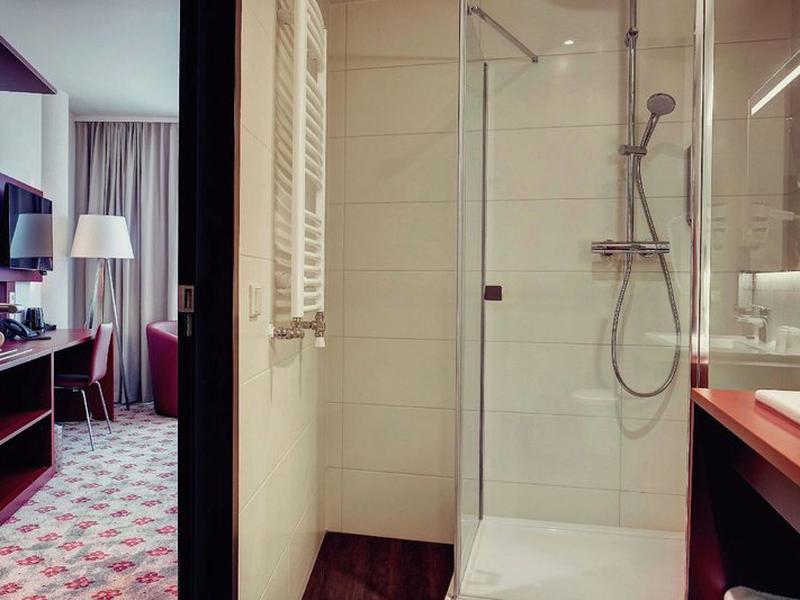 366D425DC365B2AE7C98F6A0EB5DE0BE