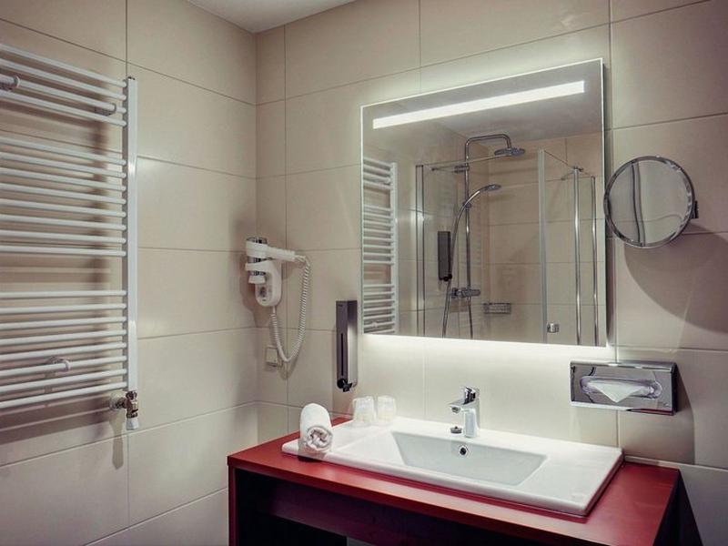 6C2000437F7E19A7BC87F7FE023B646E